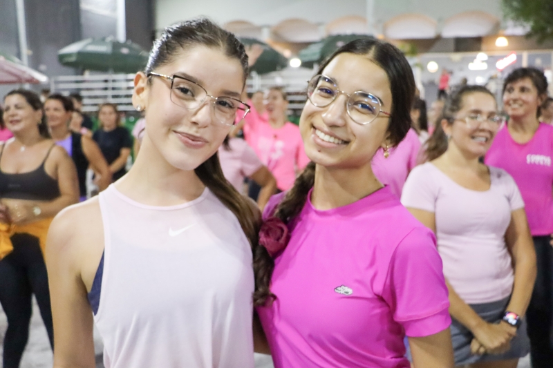 Galeria aulao-de-funcional-e-zumba---outubro-rosa