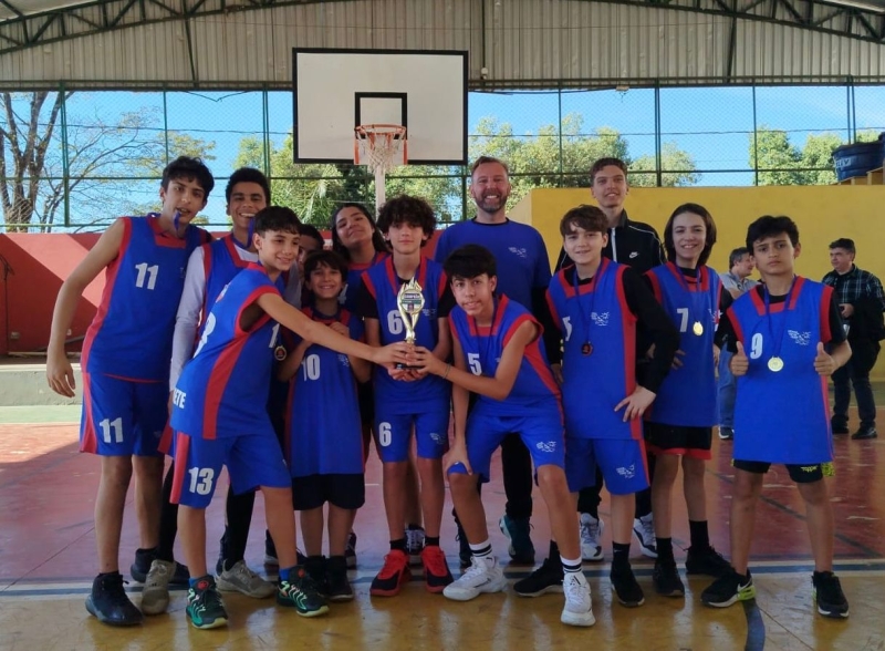 Noticia estrela-conquista-titulo-no-torneio-regional-de-basquete-sub-13-misto