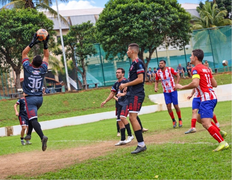 Galeria campeonato-de-futebol-socaite-2026-define-finalistas-nas-tres-categorias