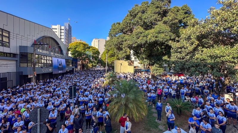 Noticia 2-mil-pessoas-celebram-devocao-na-2-caminhada-com-maria