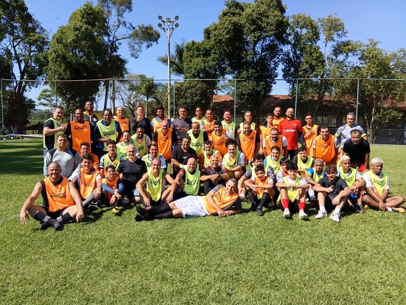 Galeria estrela-promove-pelada-especial-em-homenagem-a-anderson-pereira-gontijo